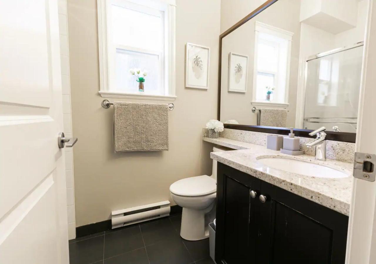 ויקטוריה Bellamy Manor Large Home With 5Beds! In Langford מראה חיצוני תמונה