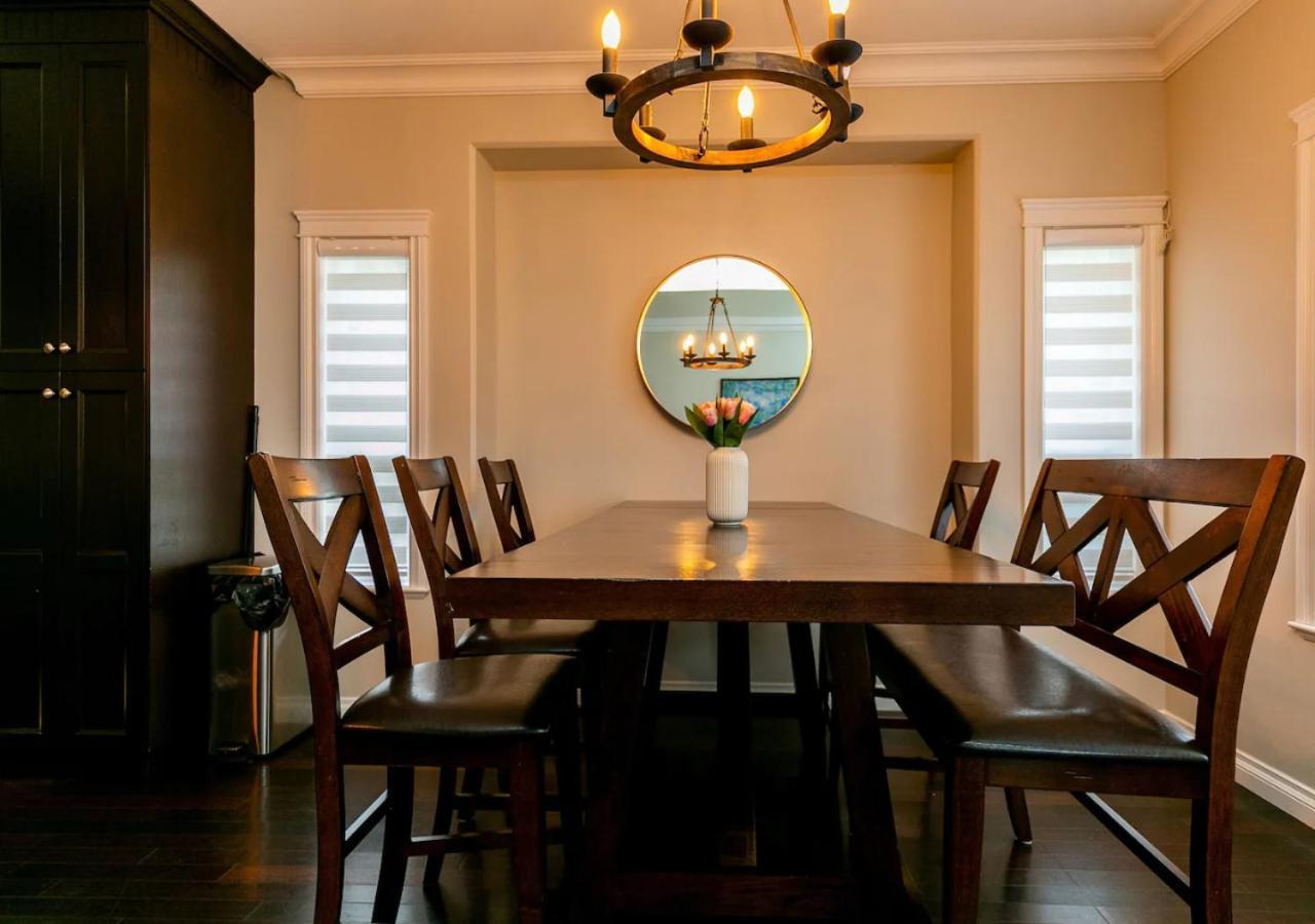 ויקטוריה Bellamy Manor Large Home With 5Beds! In Langford מראה חיצוני תמונה