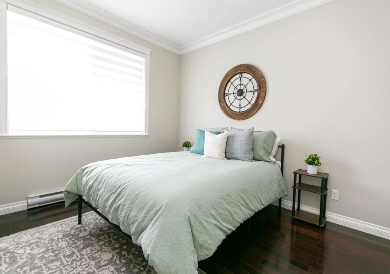 ויקטוריה Bellamy Manor Large Home With 5Beds! In Langford מראה חיצוני תמונה
